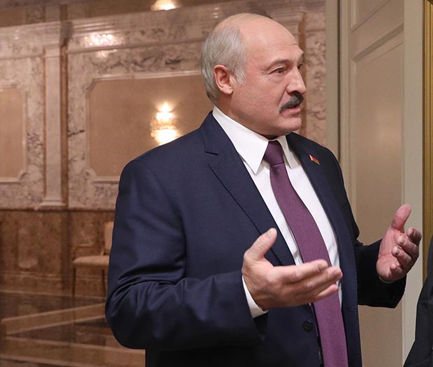 Лукашенко наставља да ИЗНЕНАЂУЈЕ изјавама о епидемији: Нико у Белорусији неће умрети од короне, већ смо пронашли лекове да СПАСИМО ЉУДЕ!