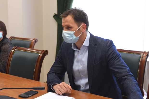 Министар Синиша Мали у среду одговара на питања грађана везана за економске мере Владе