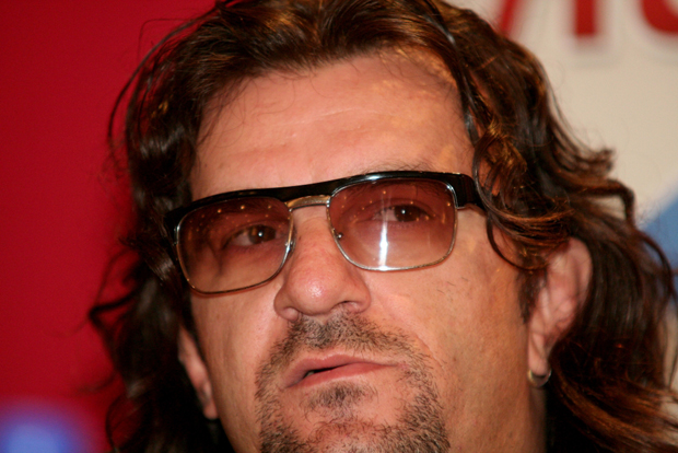  “Ја сам ваша ноћна мора, могао сам и да подригујем”: Лукаса разбеснели “хејтери” после свирке на тераси, није их ни мало штедео