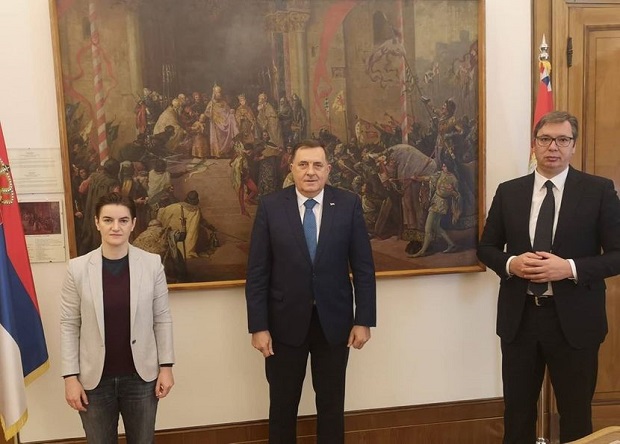 Вучић и Брнабић се састали са Додиком