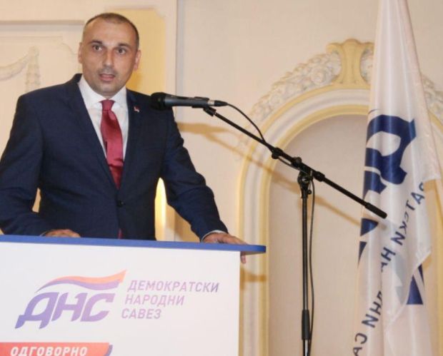 Посланици ДНС одрекли се 20 одсто накнада за Фонд солидарности