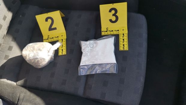 Марихуана, екстази и амфетамин у колима: Пријава против мушкарца (31) из Савиног Села 