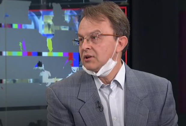 Проф. др Владислав Вукомановић са Института за мајку и дете: Тешко је рећи родитељима да им дете има корону