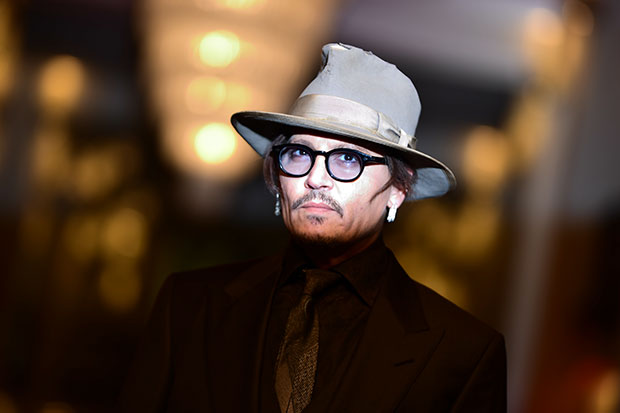 Џони Деп и Џеф Бек објавили обраду Ленонове песме