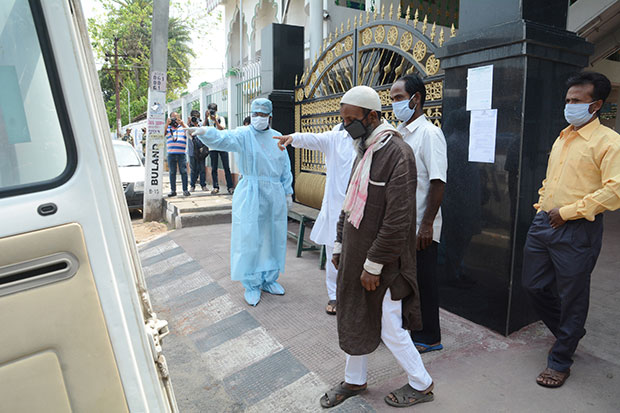 Полиција га спречила да изговори да: На бициклу прешао хиљаду километара у намери да се ожени