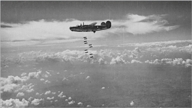 Највећа мистерија нове историје: Савезничке бомбе, па чак и митраљези 1944. убили хиљаде цивила, а Немце једва дотакли