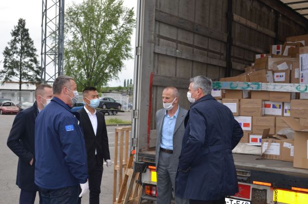 Помогли и кинески трговци: У Брчко стигла медицинска опрема