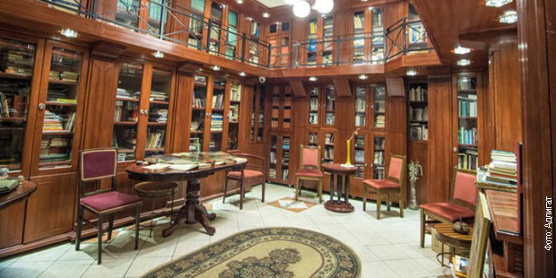 Даница Леко поклонила намештај краљице Наталије Обреновић