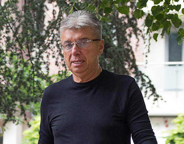 Саша Поповић први пут о трагедији: Мајка ме пробудила и рекла да је отац имао стравичну несрећу, после мучне борбе, умро је