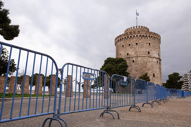 Грк (35) није пушио, нити био болестан, а преко ноћи преминуо од короне: Цела земља у шоку