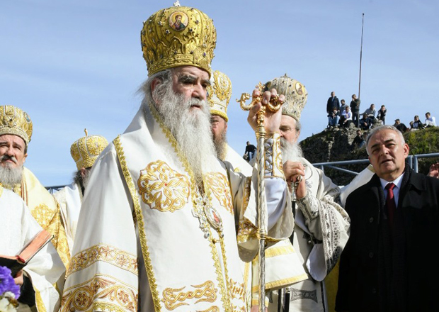 Митрополит Амфилохије и Андрија Мандић добили позив полиције за саслушање