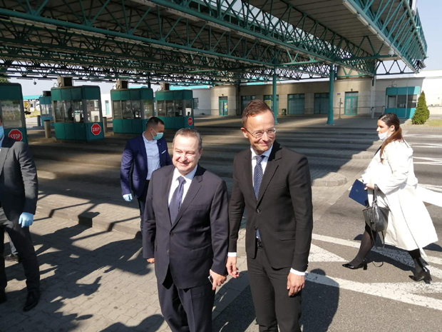 Састанак Дачића и Сијарта: Отварање границе за оне који раде или имају земљу у иностранству