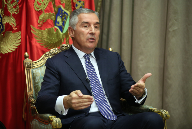 Подршка дијалогу: Ђукановић разговарао са Лајчаком о преговорима Београда и Приштине