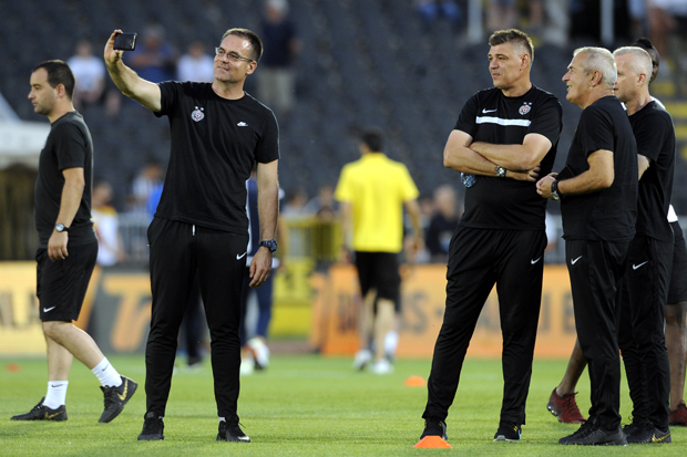 Шта чека играче када и ако се Суперлига настави: Професор Стојановић открио како би све требало да изгледа уколико се фудбал врати на терене