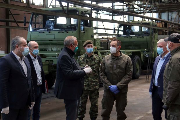 Војска увек купује домаће: Девет нових камиона из ФАП-а