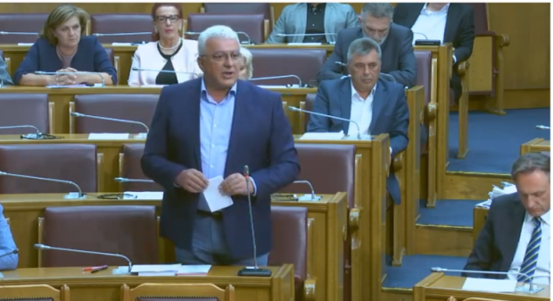 Андрија Мандић: Био сам сведок бруталног понашања црногорске власти