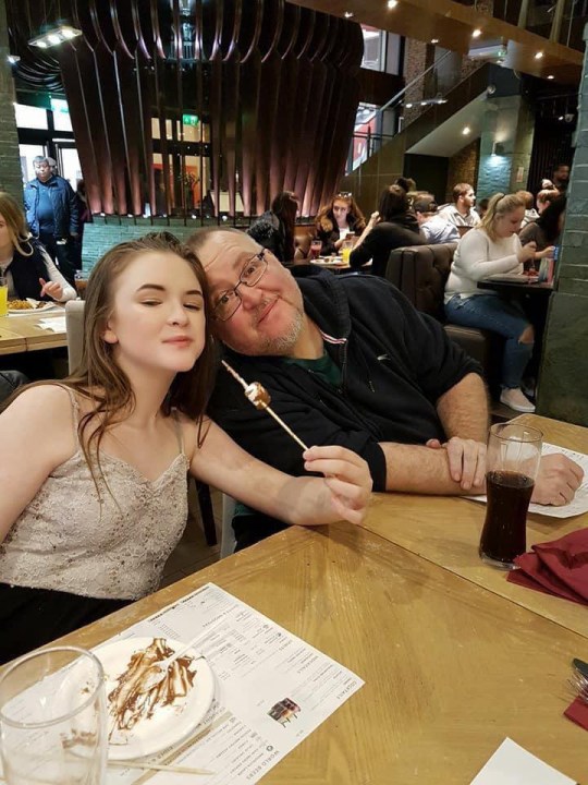 Дисао је нормално, два дана касније све је било готово. Дали су ми само да га видим на 15 минута: Исповест жене којој је муж преминуо изненадно од ковида-19