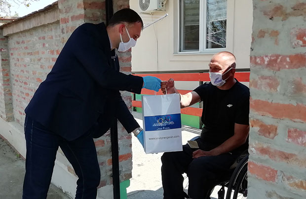 Зрењанин: Посета настаријим суграђанима - спортским легендама у време изолације