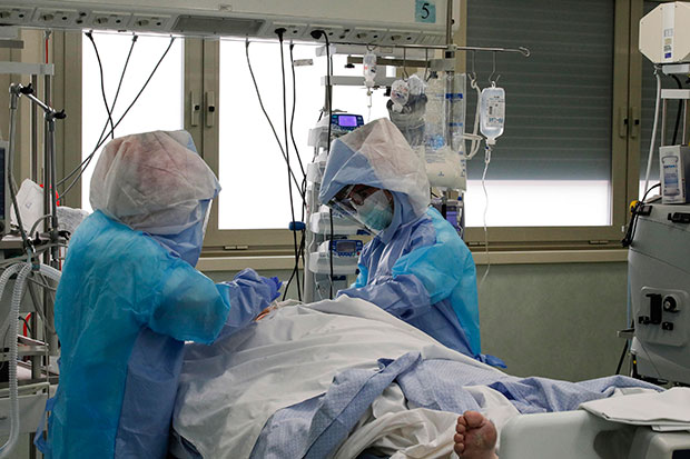 Какве су поруке о корони слате у Италији: Најгоре је прошло. Најгоре нас тек чека. Шта вам није јасно?