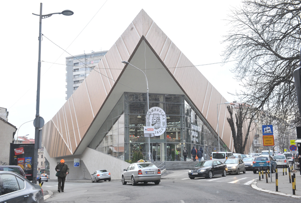 Од уторка отварање и пијаца под кровом: У пазар само уз мере заштите