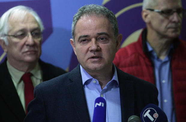 Посланици ДС одлучили: Сутра неће седети у посланичким клупама, планирају нешто друго