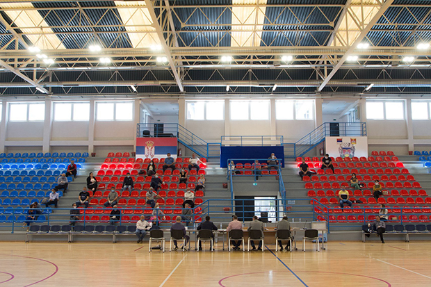 Одборници мионичке скупштине заседали у спортској хали!