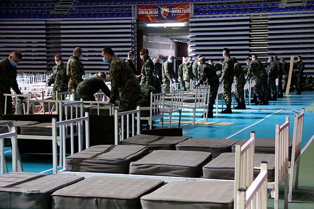 Уклањају се привремене болнице: Демонтирани кревети у Арени, ослобађа се и хала Пионир