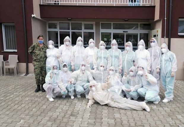 Запослени у Дому за старе су били у карантину 19 дана: Од 95 станара и 33 радника НИКО НИЈЕ добио корону, а због тога су заиграли НАЈНЕОБИЧНИЈЕ КОЛО (ВИДЕО)