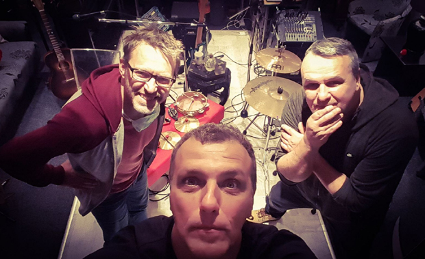 Кумови не крију да понекад досаде један другом: Чланови Ван Гога одговарали на питања пратилаца (ВИДЕО)