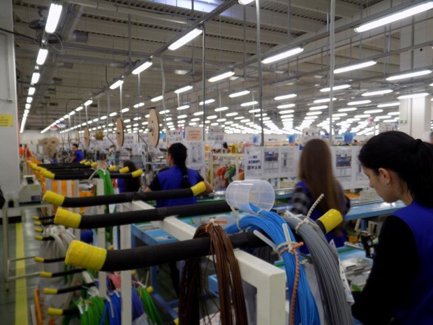 Индустријска производња нам није пала, ја вас молим да 100 евра потрошите у Србији, претећи ћемо Хрватску: Вучић о економији у време короне