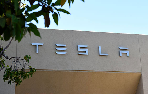 Тесла жели да Британију снабдева електричном енергијом