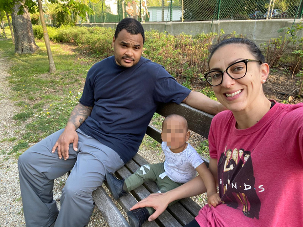 Јелена Брукс за Новости: Само желимо да одемо кући