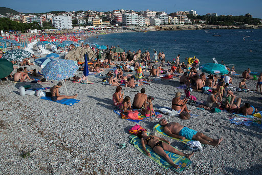 Ако одете на море у Црну Гору, мораћете да се упознате са новим правилима