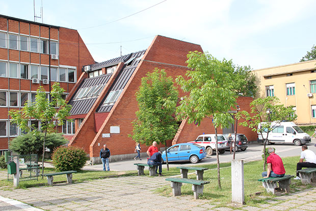 Две медицинске сестре из Хитне помоћи позитивне на вирус корона: У Врању до сада оболело 15 здравствених радника