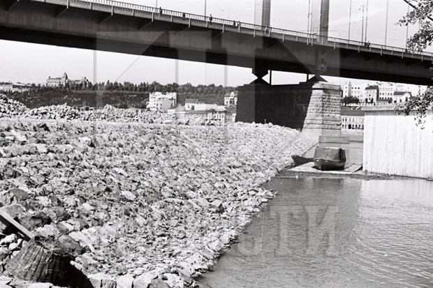 Београдске приче: Обалоутврда испод моста