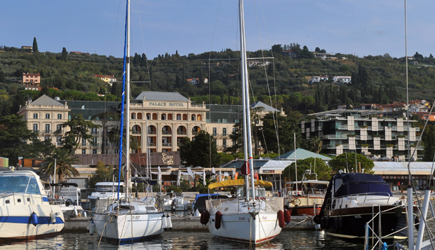 Хрватски медији: Туристичка сезона почиње 1. јуна?