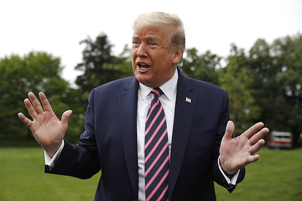 Трамп не одустаје од тврдње да су Кинези КРИВИ ЗА ВИРУС: Ускоро ћемо објавити доказе о томе!