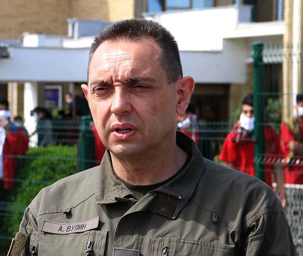 Вулин: Ђилас још није обрисао сузе, а медији који га подржавају напали су Данила Вучића