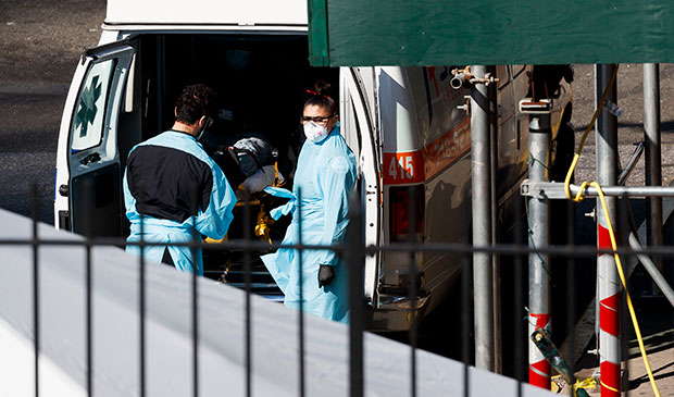 Број заражених расте, Руси се теше да мање умиру