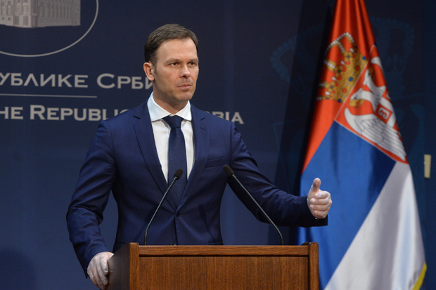 Почела исплата: Више од милион запослених добиће три минималца