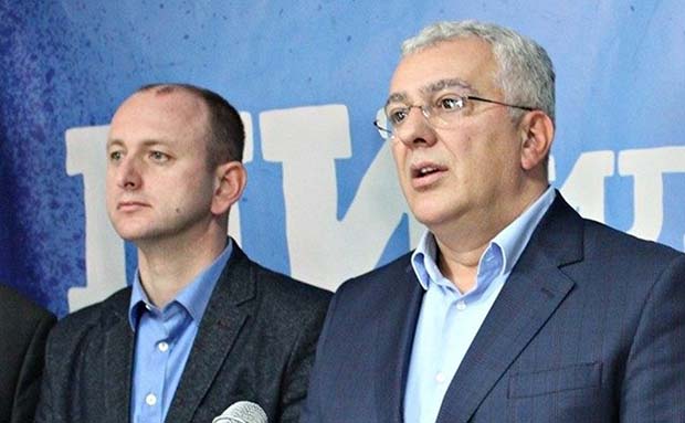 Посланик Милан Кнежевић тражио од митрополита Амфилохија: Позовите грађане на литију 12. маја у Никшићу