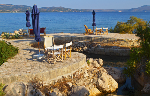 Срби су наша БРАЋА: Грчко острво које је имало САМО ЈЕДАН СЛУЧАЈ КОРОНА ВИРУСА очекује госте из Србије