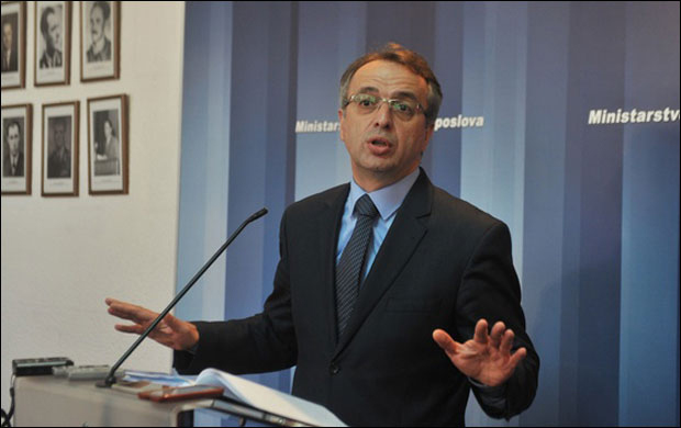 Посланик Горан Даниловић најавио: У недељу протестна шетња тишине