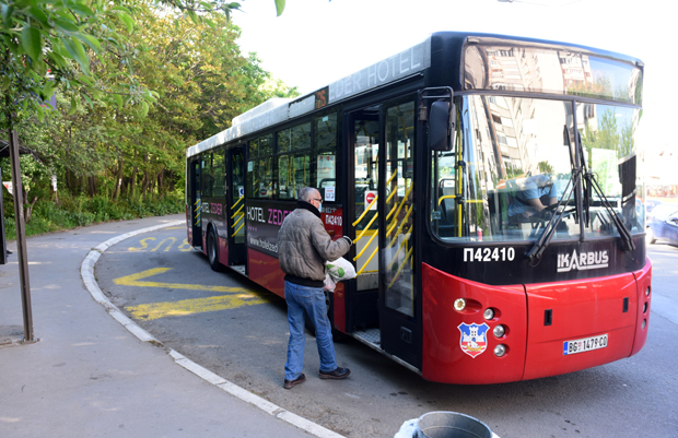 На снази летњи ред вожње са додатним поласцима: Обавезан улазак на предња врата