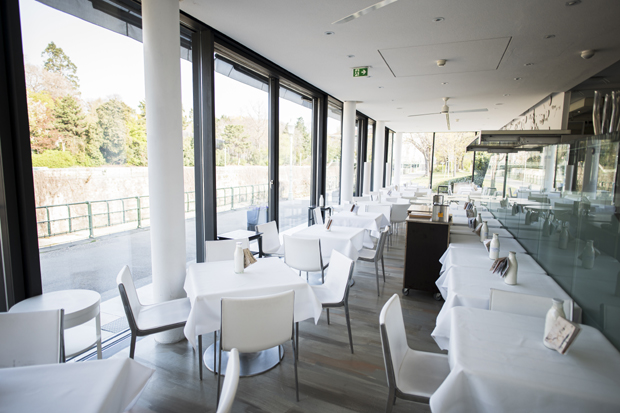 Одређена правила за отварање ресторана: Аустрија релаксира мере