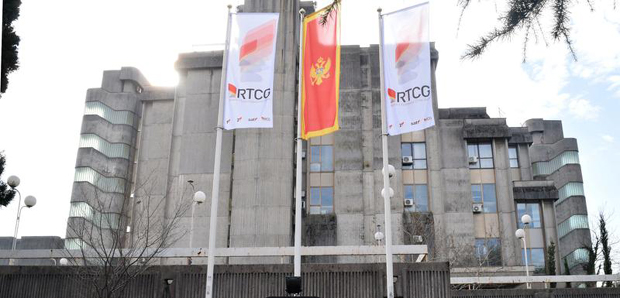 Сраман потез Радио-телевизије Црне Горе: Гледаоце пробудили Томпсоновим спотом на Дан победе! (ВИДЕО)