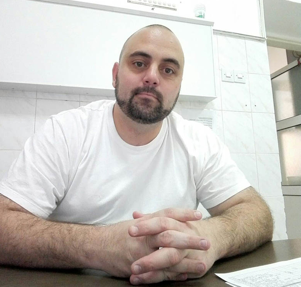 Изједали ме вирус и брига о трудној жени: Медицински техничар Ђорђе Стаматовић (36) о борби са вирусом корона