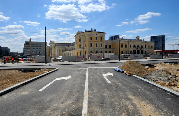 Много промена по окончању реконструкције испред старе железничке станице: Возила само по ободима Савског трга 