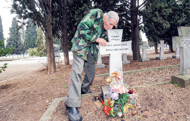 Држава се коначно одужује чувару Зејтинлика: Деда Ђорђе добија српски пасош