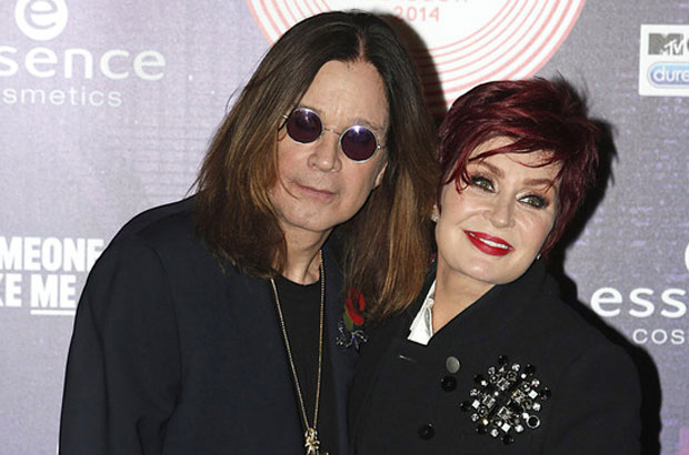 Када је чуо да имају проблем, Ози Озборн одлучио да помогне Србима: Амерички музичар обезбедио болесничка колица Панчеву